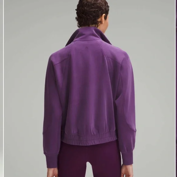 NWT Lululemon Brushed Softstreme Funnel-Neck Zip Up
Dramatic Magenta Size 6 - Picture 2 of 10